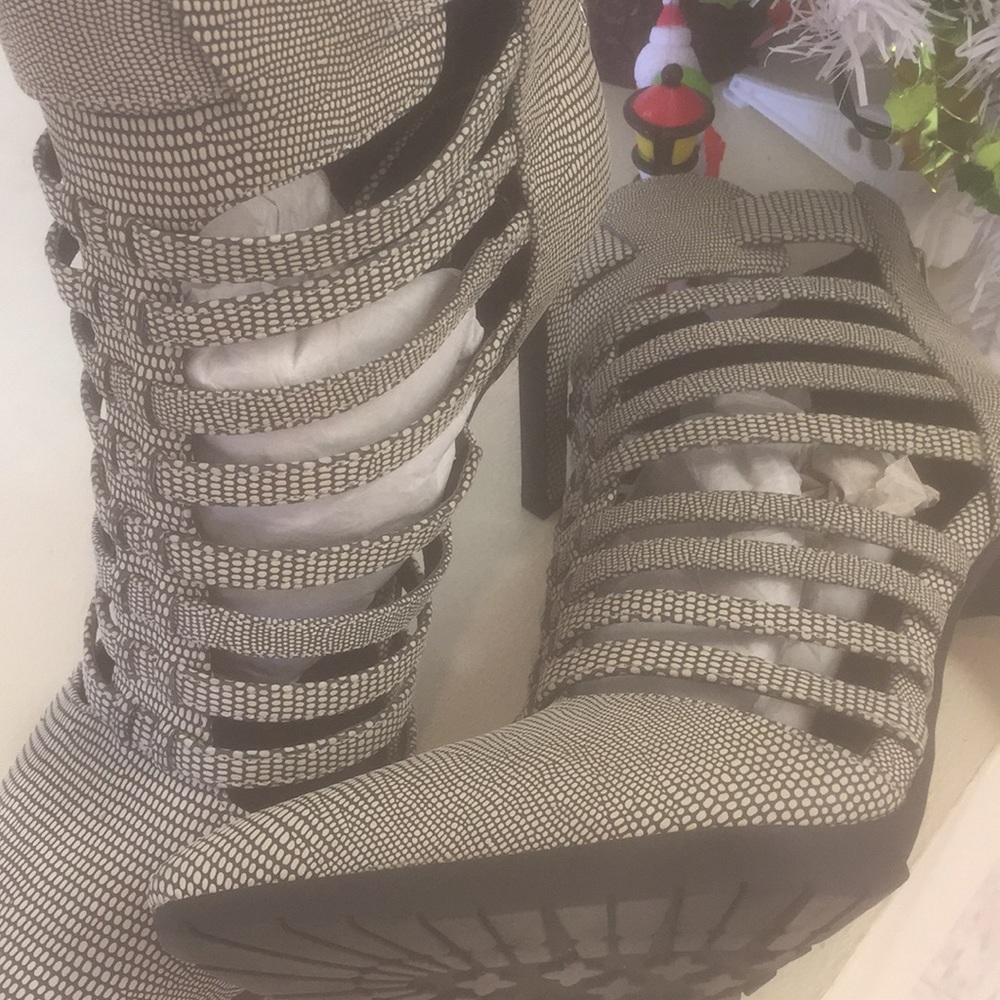 NBW Jessica Simpson Heels 👠